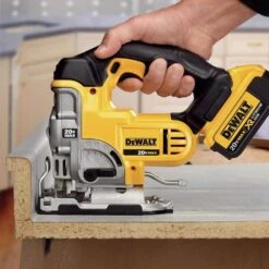 DeWalt 20V MAX Cordless Jig Saw Tool Only -Craftsman Shop 0128457a 3998 47aa aaf9 34702e24ebf7
