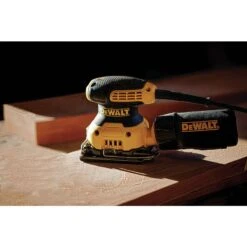 DeWalt Corded 2.3 Amps 1/4 Sheet Sander -Craftsman Shop 7f32ef17 aa34 426e b696 8a46f5003beb