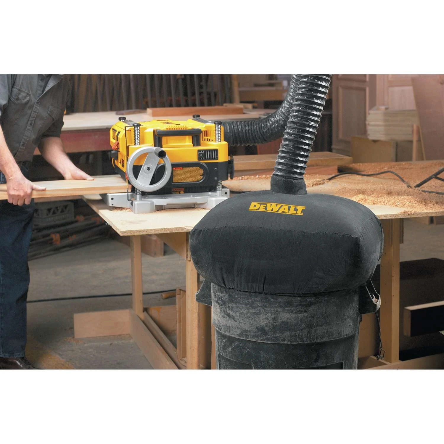 DeWalt 15 Amps 13 In. Corded Thickness Planer Tool Only 9 DeWalt 15 Amps 13 In. Corded Thickness Planer Tool Only - Image 9