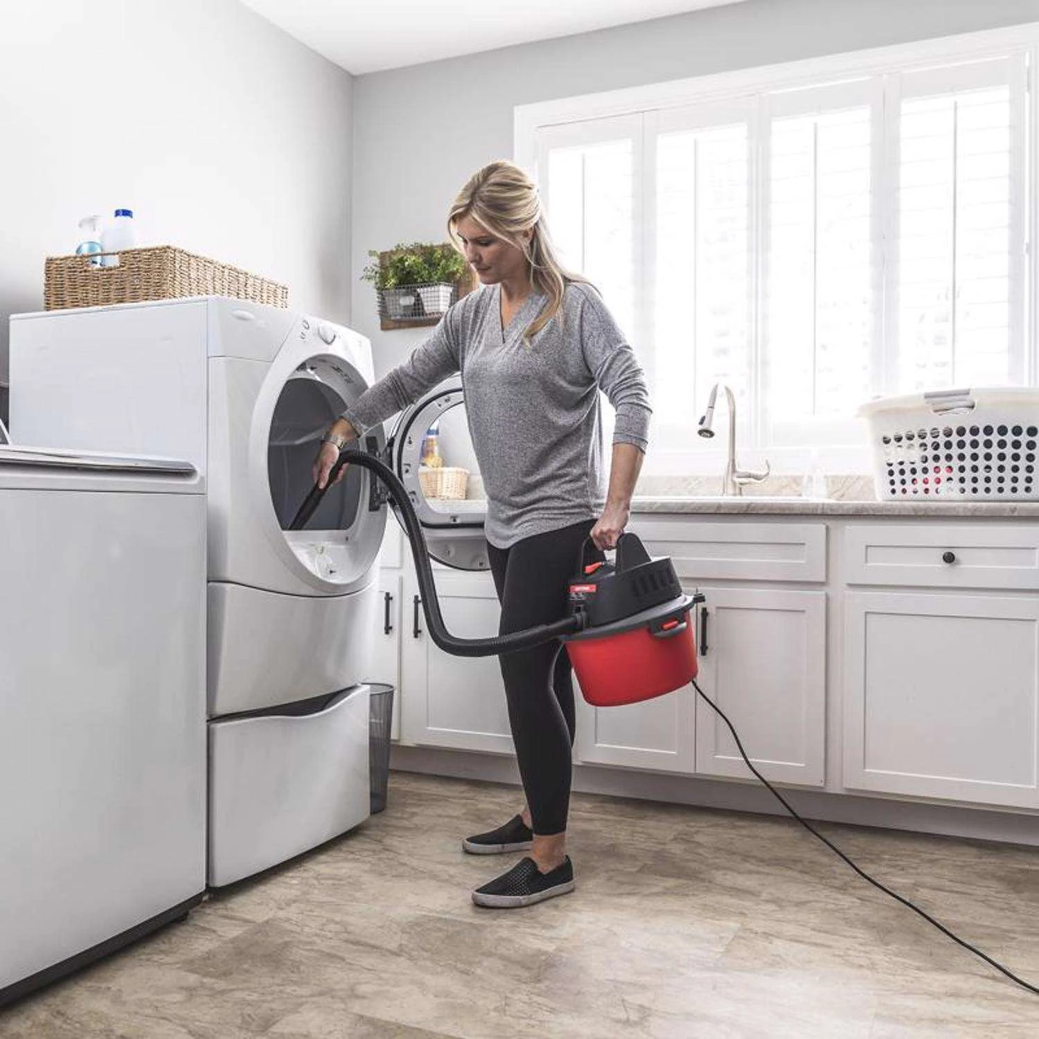 Craftsman 2.5 Gal Corded Wet/Dry Vacuum Tool Only 3 Amps 120 V 1.75 HP 7 Craftsman 2.5 Gal Corded Wet/Dry Vacuum Tool Only 3 Amps 120 V 1.75 HP - Image 7