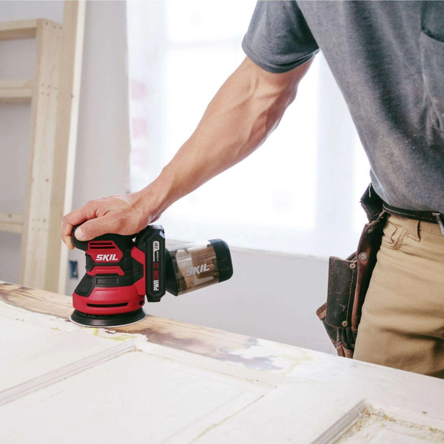 SKIL 20 PWR Core 20 Cordless Random Orbit Sander Kit (Battery & Charger) 4 SKIL 20 PWR Core 20 Cordless Random Orbit Sander Kit (Battery & Charger) - Image 4