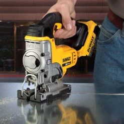 DeWalt 20V MAX Cordless Jig Saw Kit (Battery & Charger) -Craftsman Shop df5a2d7a d275 4c91 965e 1c7080589913